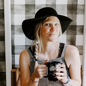 Meet your Posher, Lauren